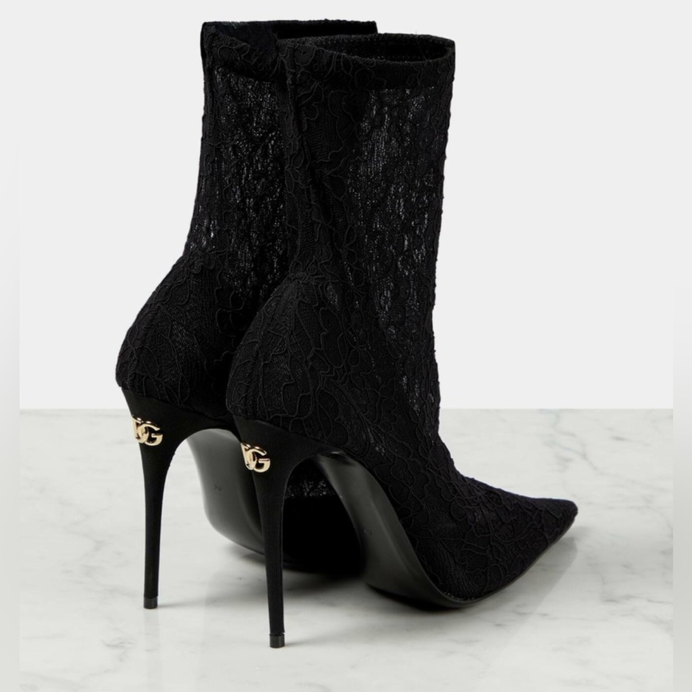 Dolce & Gabbana Lace Boots stiletto Gold D&G Logo Luxury Fashion Style